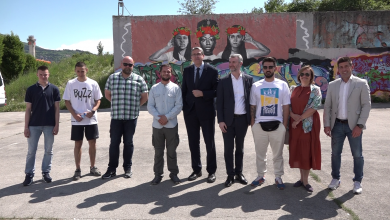 Photo of TVSA/VIDEO: Muralisti i grafiteri dobili slobodno mjesto za ocrtvanje grafita