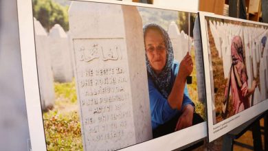 Photo of Izložba ‘Bijeli nišani, srca uznemirena’ još jedno podsjećanje na užase genocida u Srebrenici