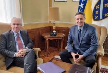 Photo of Bećirević: Vrijeme je da politički vazal Putina-Dodik, dobije odlučan odgovor Zapada