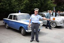 Photo of Izložba starih automobila u Sarajevu: Đevad Vereget iz Osijeka dovezao milicionerskog ‘tristaća’