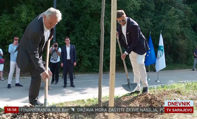 Head of the EU Delegation Sattler and Mayor Čengić planted a linden tree in Ambassadors’ Alley – TVSA.BA