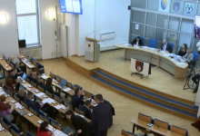 Photo of Pauza u radu Skupštine KS do 16:00 sati