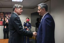 Photo of Bećirović na sastanku s Landauom poručio: Rukovodstvo entiteta RS ugrožava mir i stabilnost