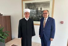 Photo of Schmidt: Mladima potrebni lideri koji će pokazati kako se suočiti s naslijeđem genocida